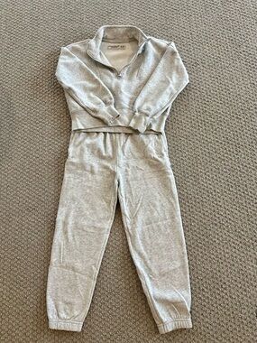 abercrombie kids Light Gray Sweatshirt & Joggers Set